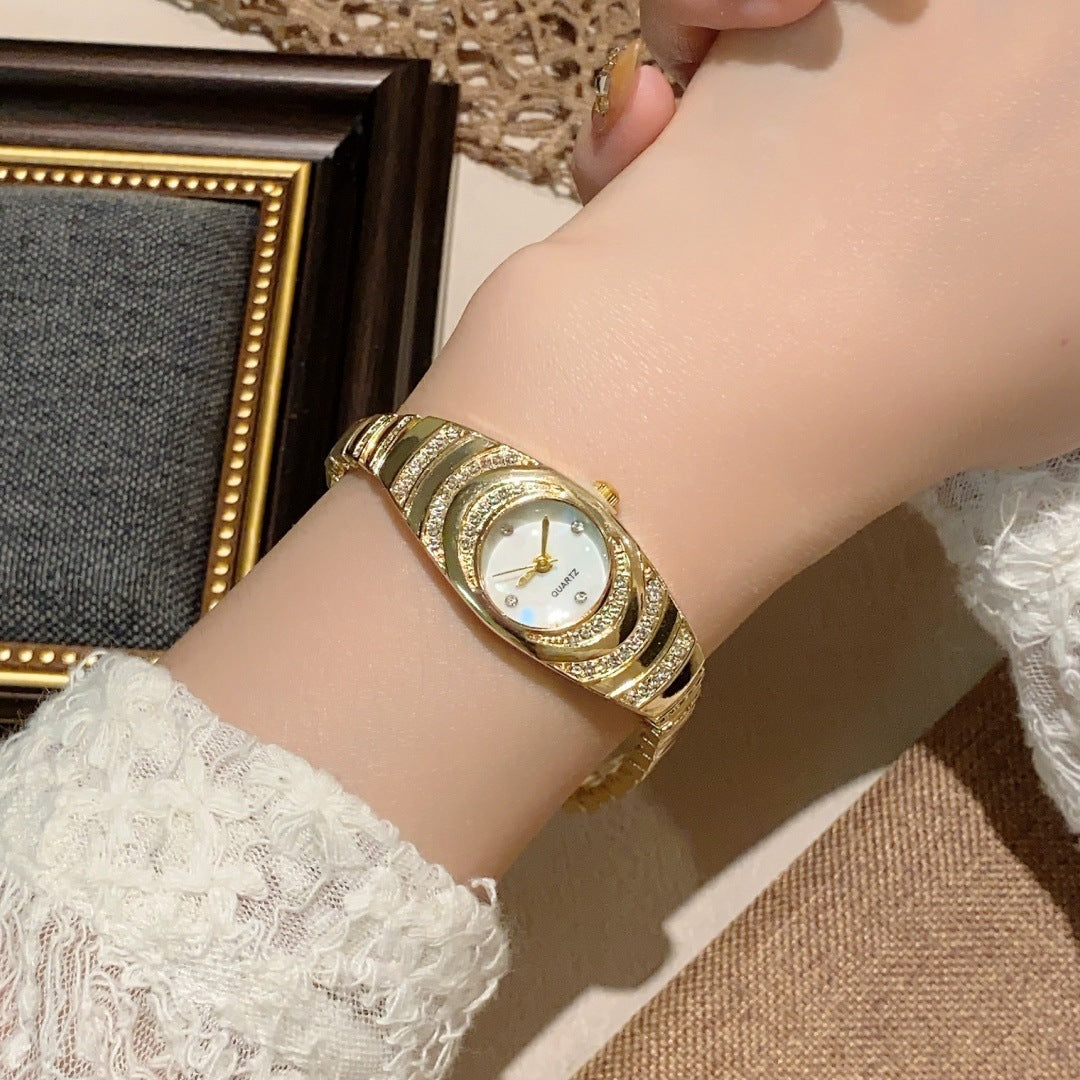 Vintage Women's Round Petite Gold Watch - Luxury Waterproof Stainless Steel Watch Band