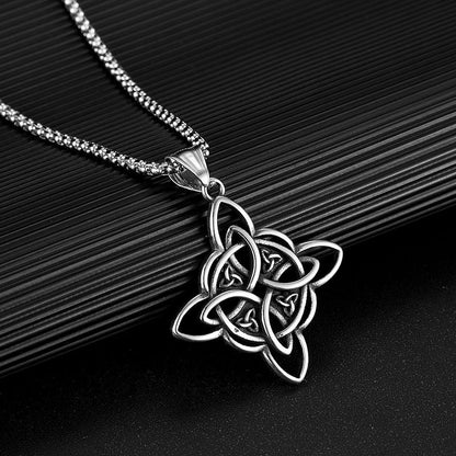 Mystical Witches Knot Necklace – Interwoven Celtic Pendant with Triquetra Trinity Symbol